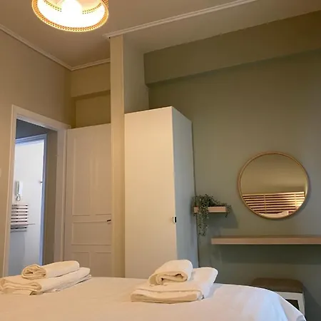 White Elephant First Floor דירה *